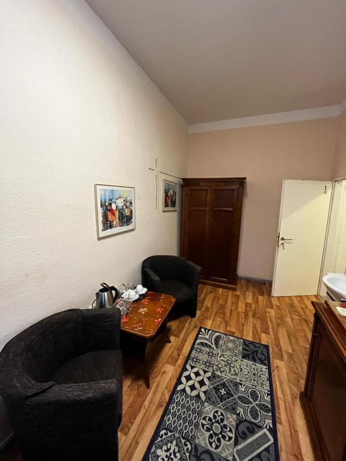 Pension Oase Берлин Экстерьер фото